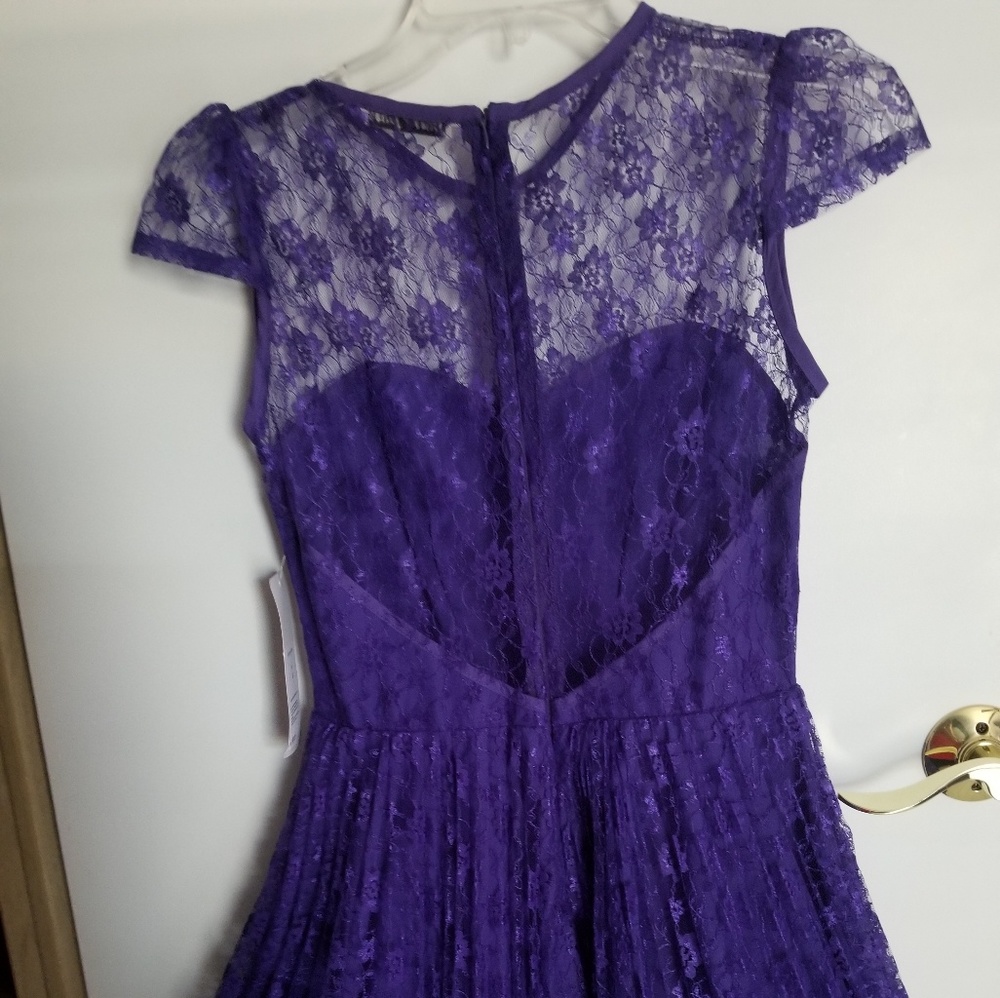 Dress - Picture 2 of 5